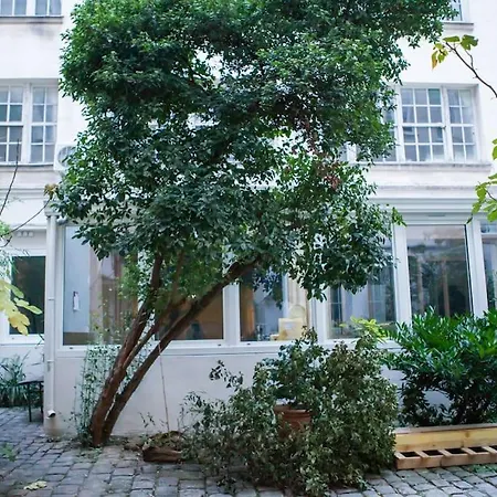 Charming In A Courtyard In Appartamento *